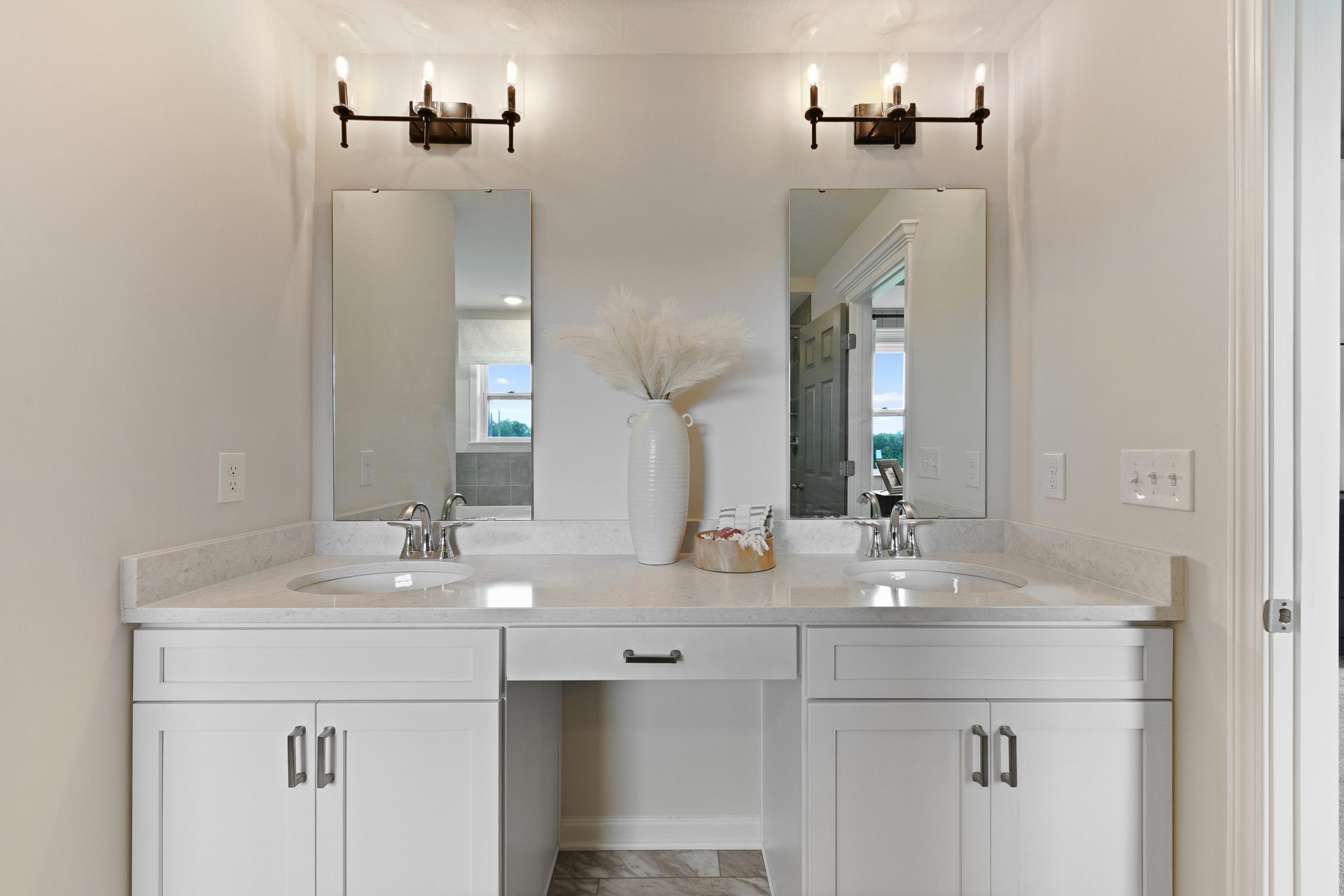 Jack and Jill white bathroom vanity in Liberty Township, OH