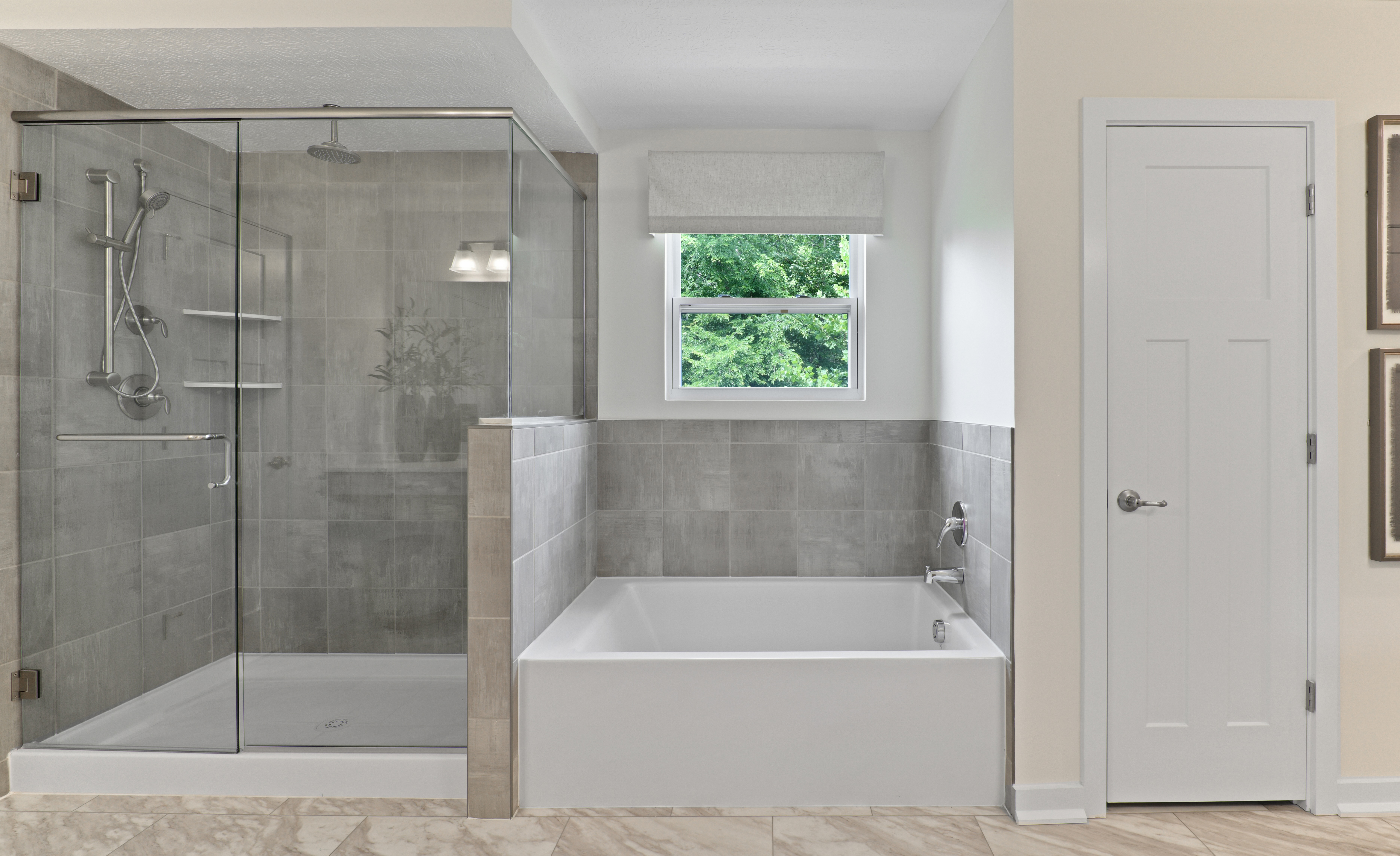 Master bathroom with large shower and soaking tub in Miami Township, OH