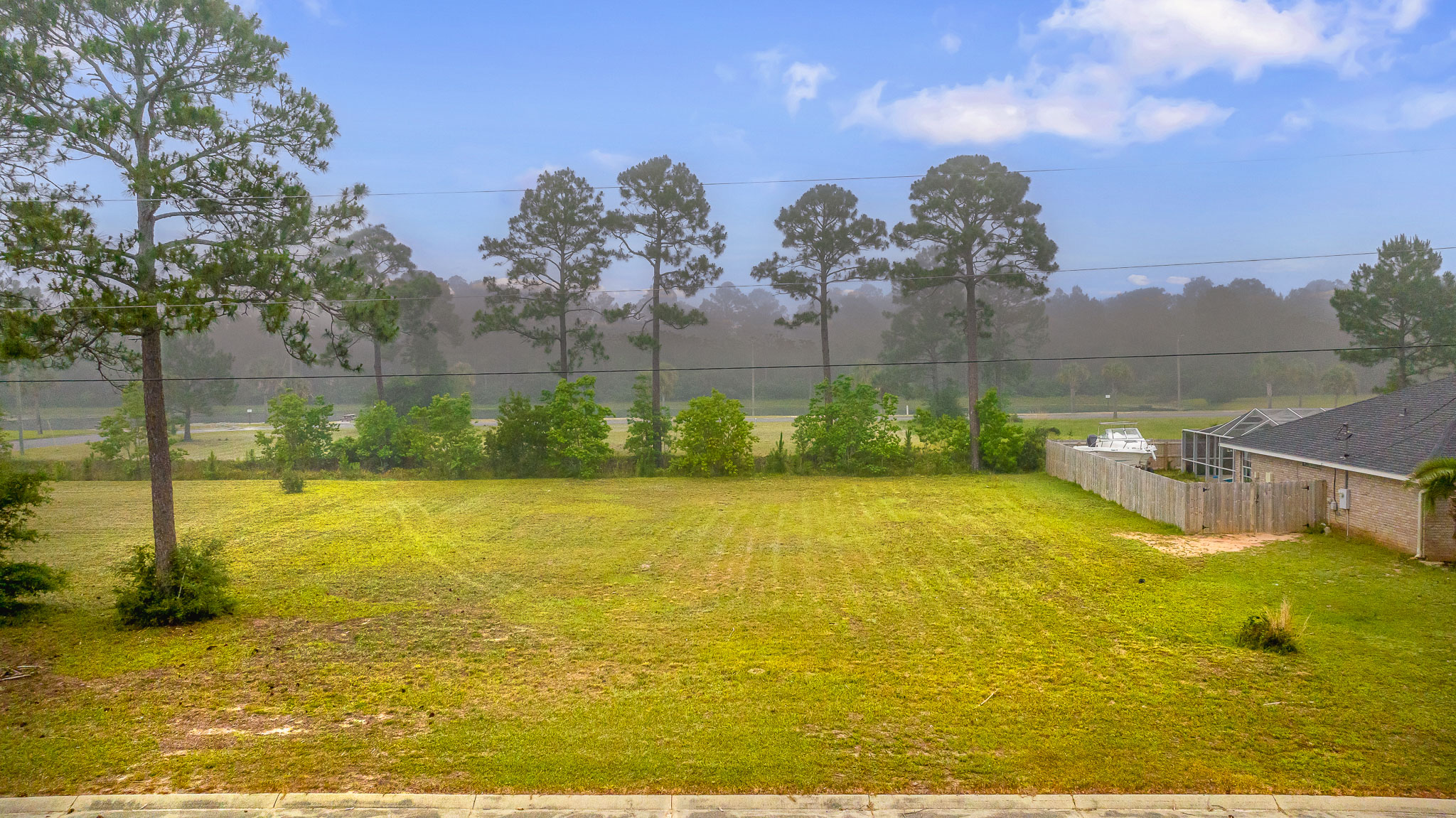 Vacant lot available for a new home in Milton, FL